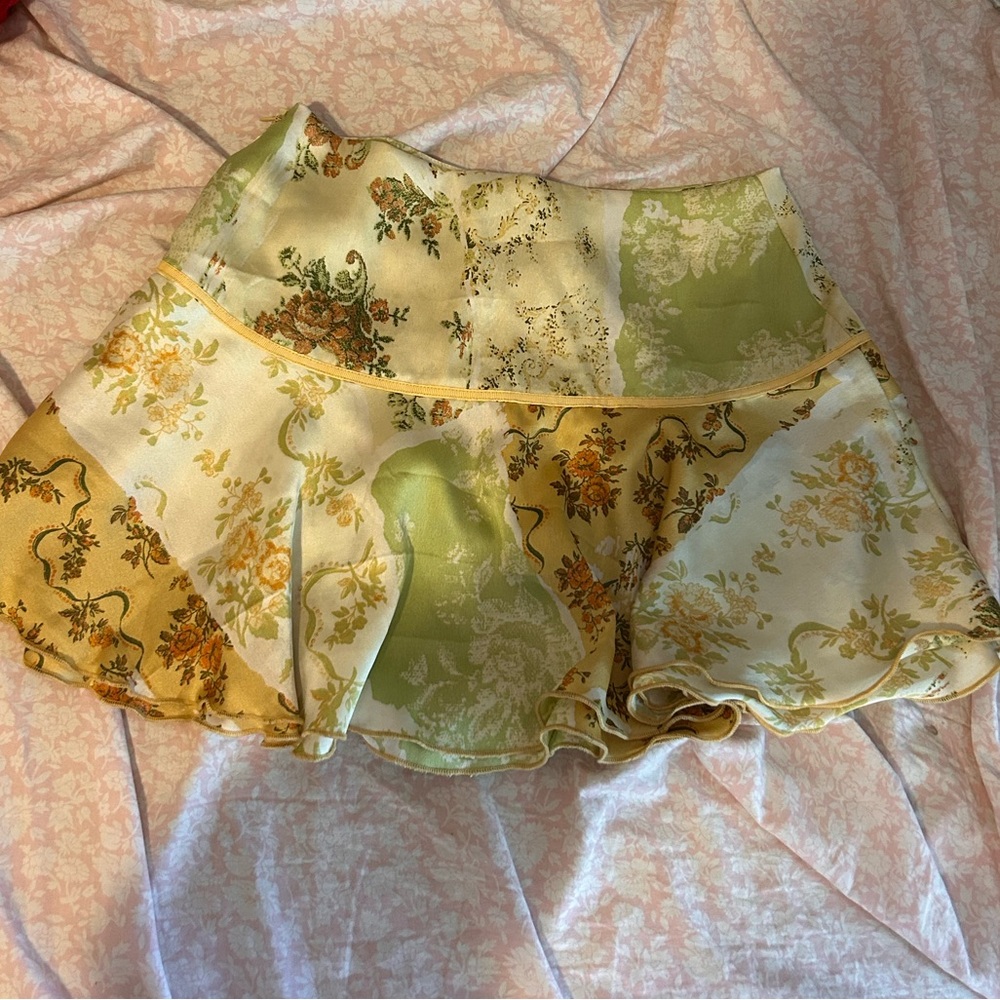 Kimchi blue cutie mini satin skirt - Picture 4 of 4